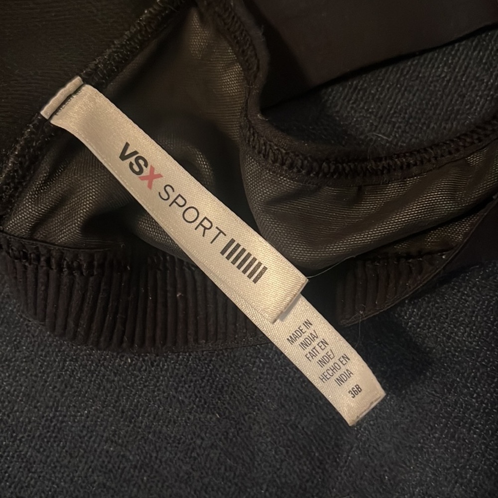 VSX sports bra 36B - Picture 7 of 7